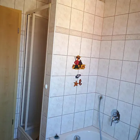 Ganze Mit Balkon, Bis 5 Personen Rund 90 Qm Apartmán
