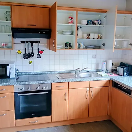 Ganze Mit Balkon, Bis 5 Personen Rund 90 Qm Wertingen
