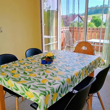 公寓 Ganze Mit Balkon, Bis 5 Personen Rund 90 Qm